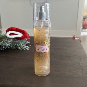 Shimmer spray